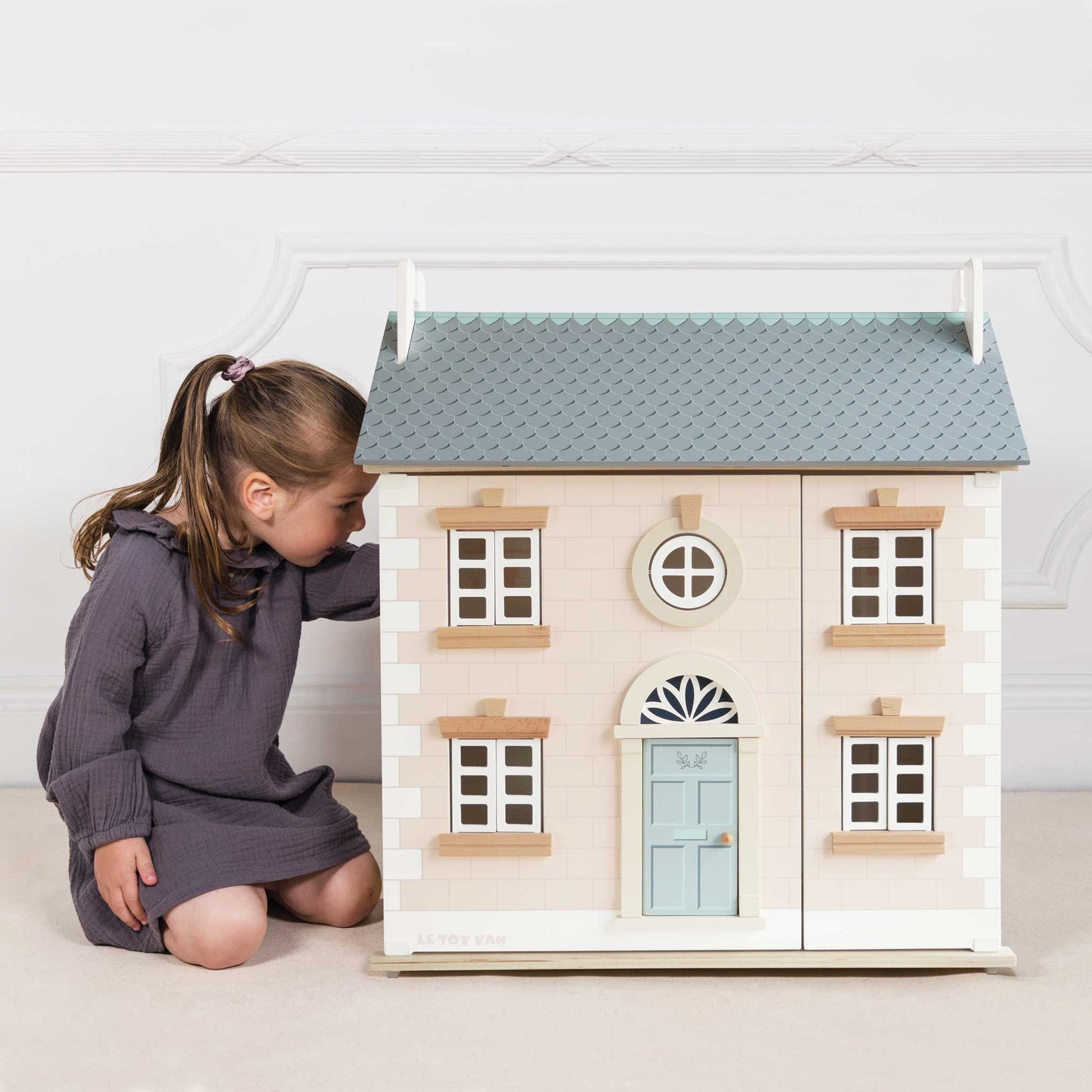 Le Toy Van Bay Tree Wooden Dolls House