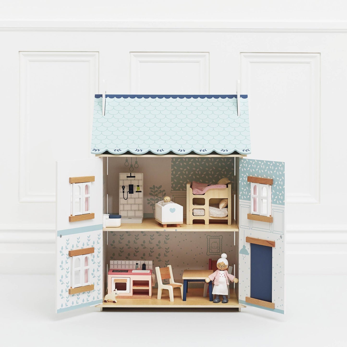 Le Toy Van Bluebelle Wooden Dolls House