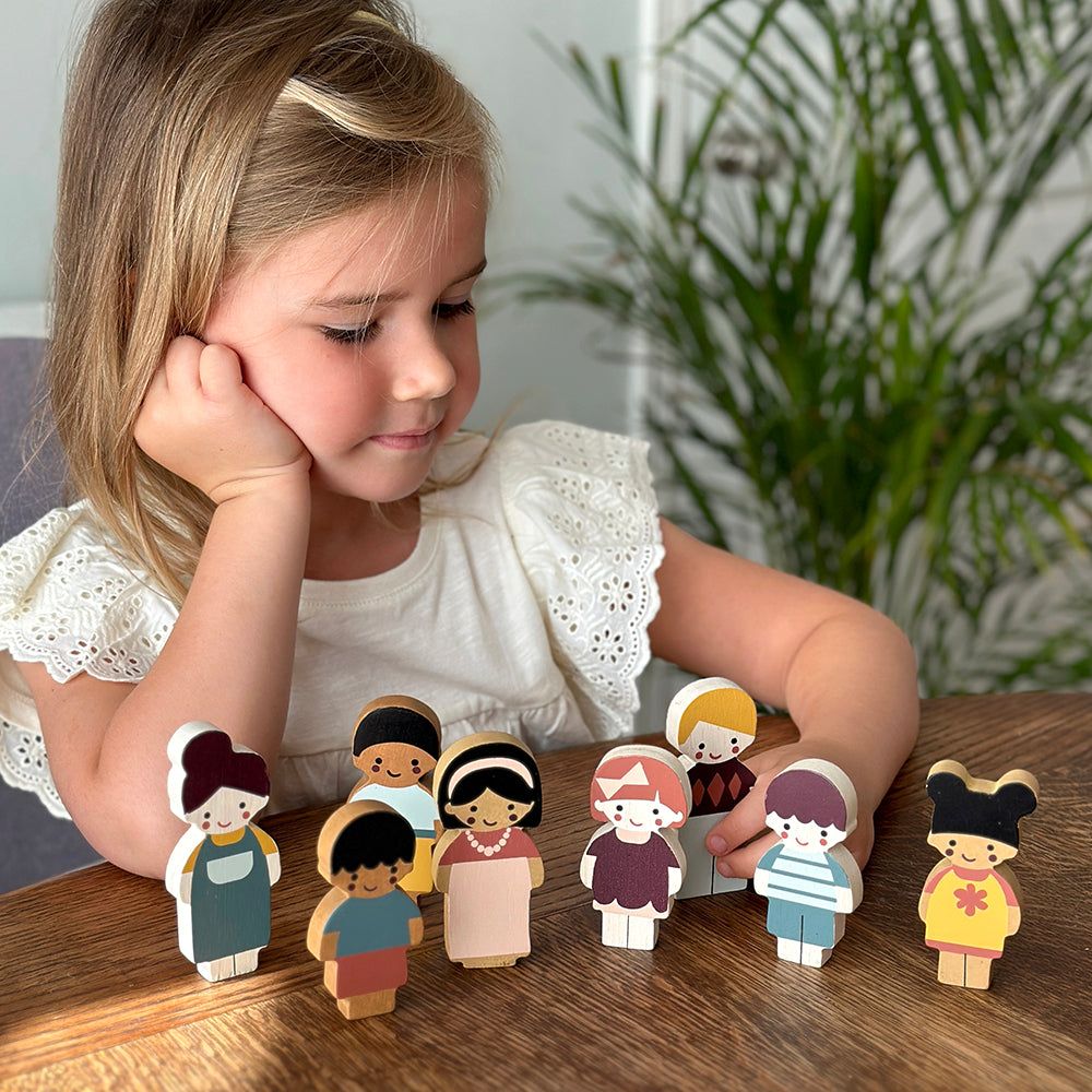 Mentari Doll Family with Dog