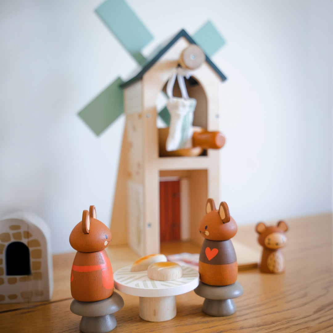 Merrywood Tales Bundle - Kitty's Van, Robin's Nest Box, Penny Windmill, Sandy's Beach hut
