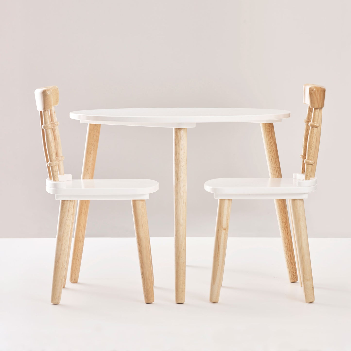 Le Toy Van Table and Chairs