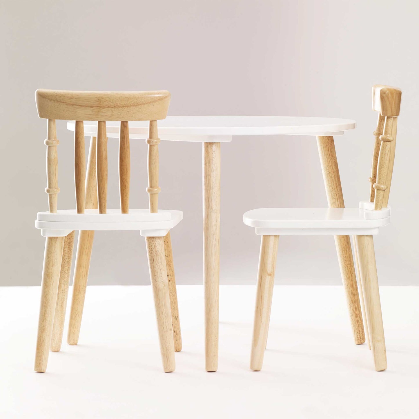 Le Toy Van Table and Chairs