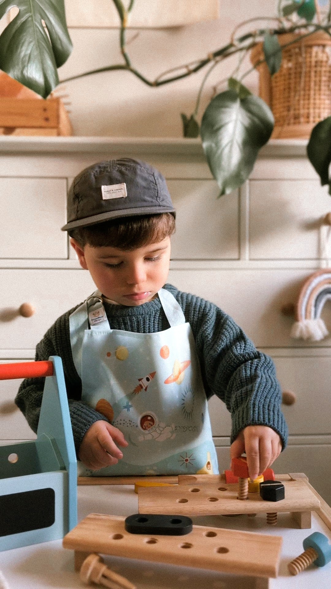 Tender Leaf Toys Tap Tap Tool Box