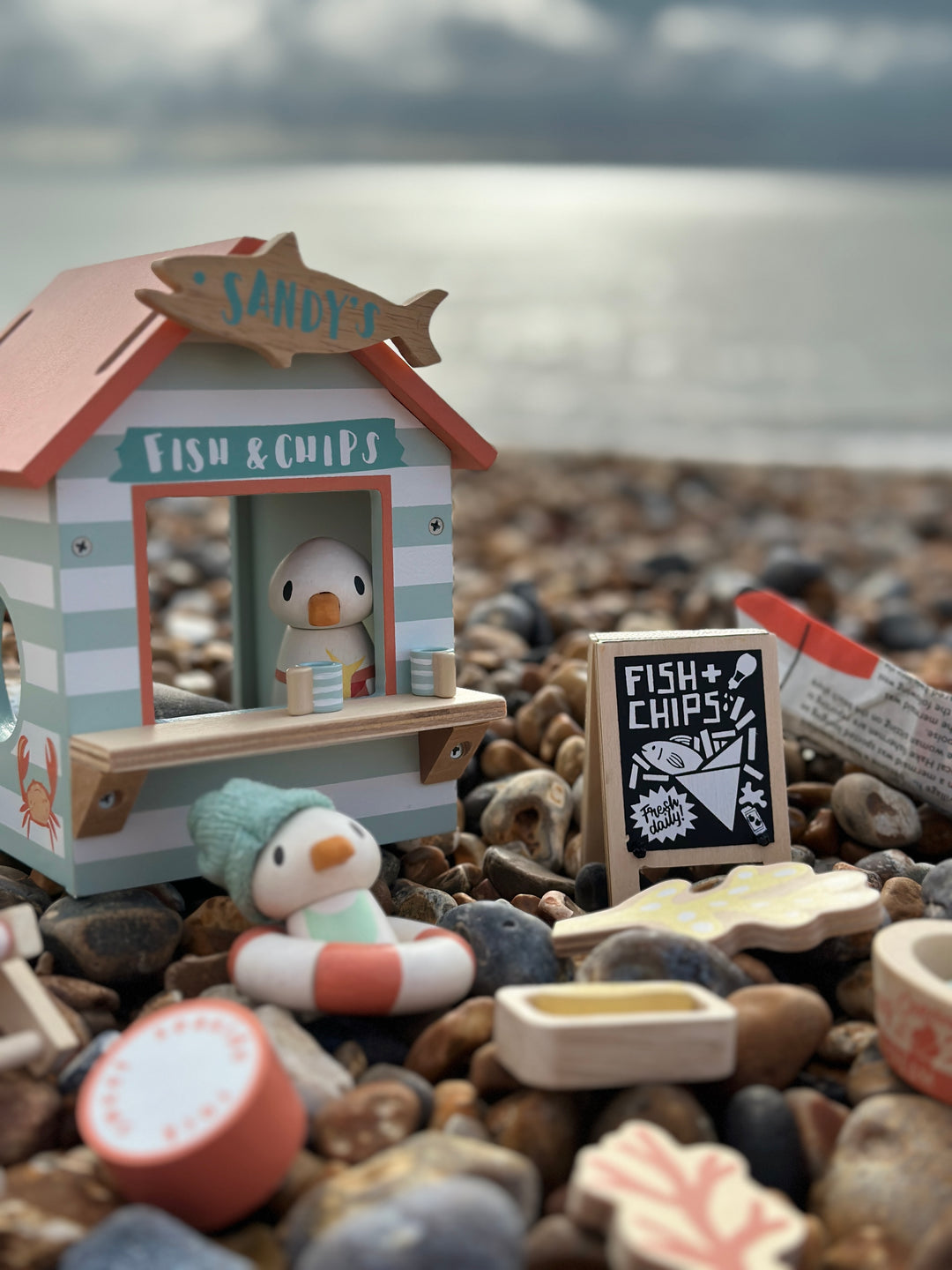 Merrywood Tales Bundle - Kitty's Van, Robin's Nest Box, Penny Windmill, Sandy's Beach hut