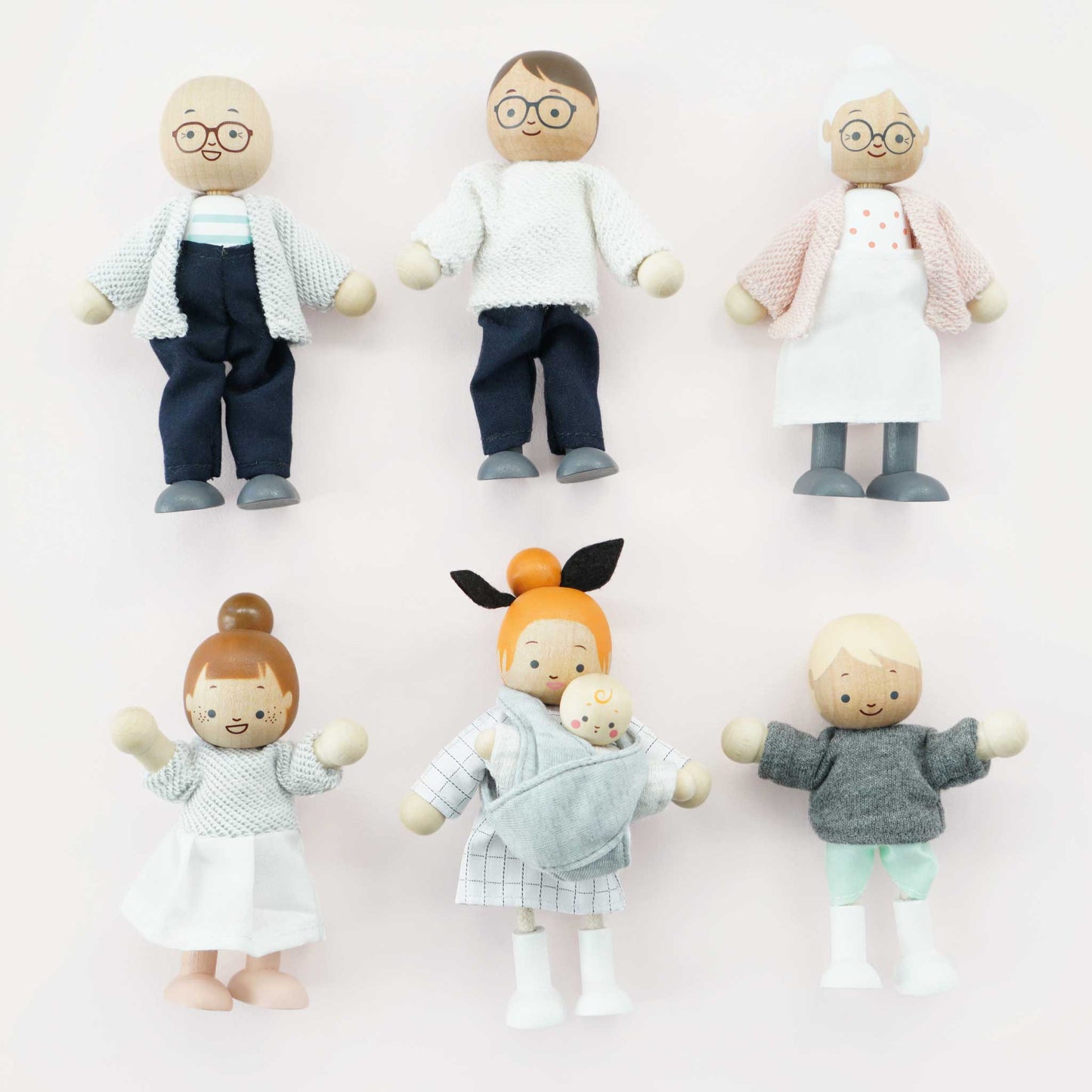 Le Toy Van Dolls House Family