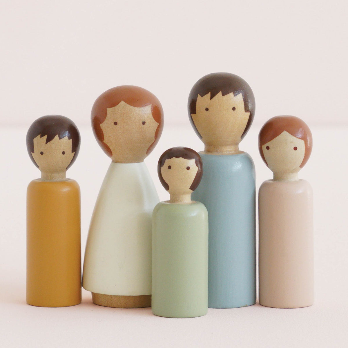 Le Toy Van Dubois Family Doll Set